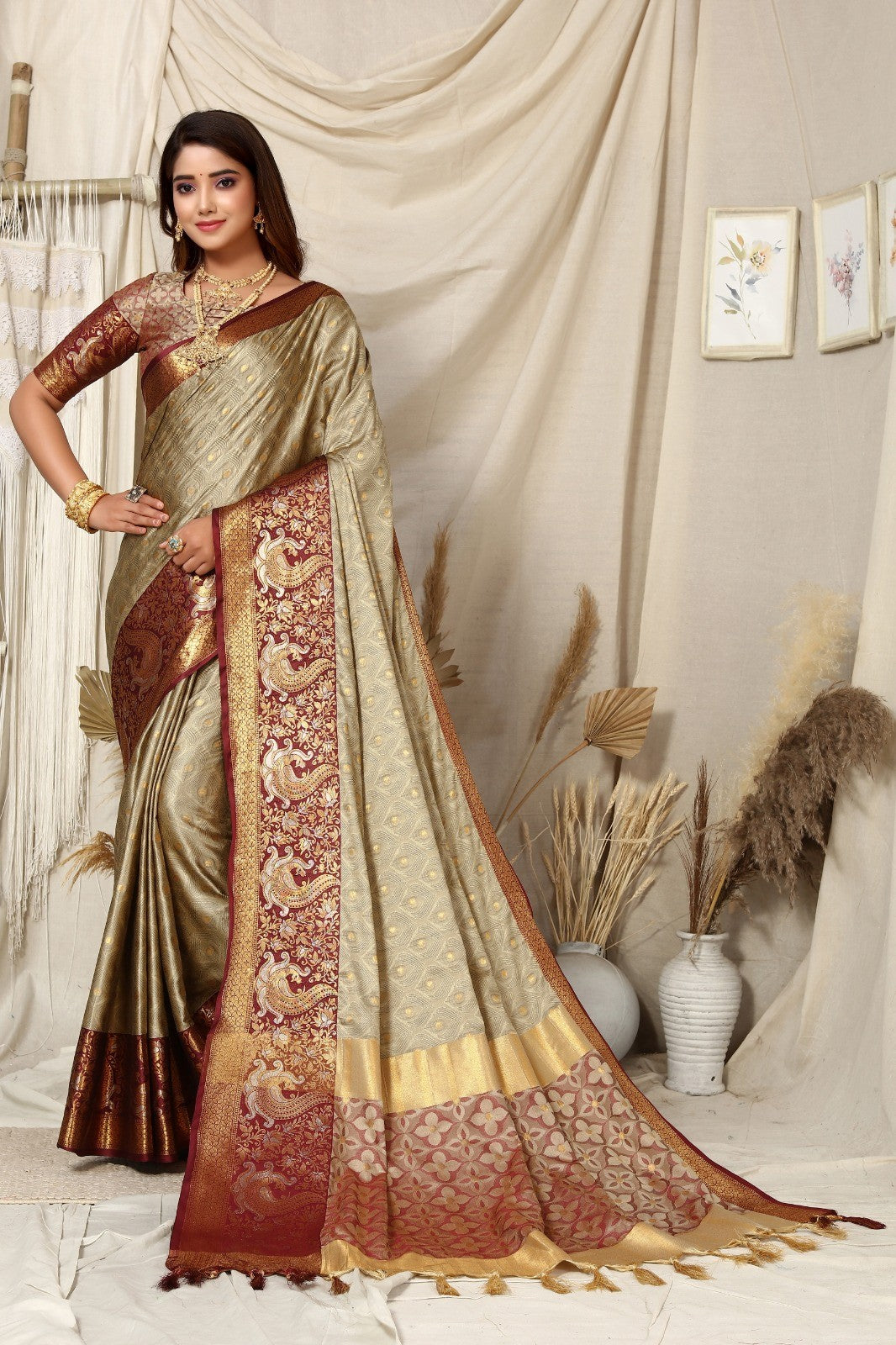 Cream Colour Aura Rich Pallu designer silk Saree For Women's